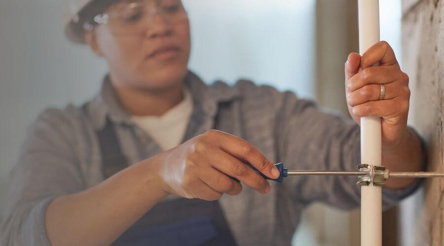 Expert burst pipe repair services in Dakota City, IA